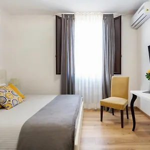 Centre Grotte Bianche Apartament Katania